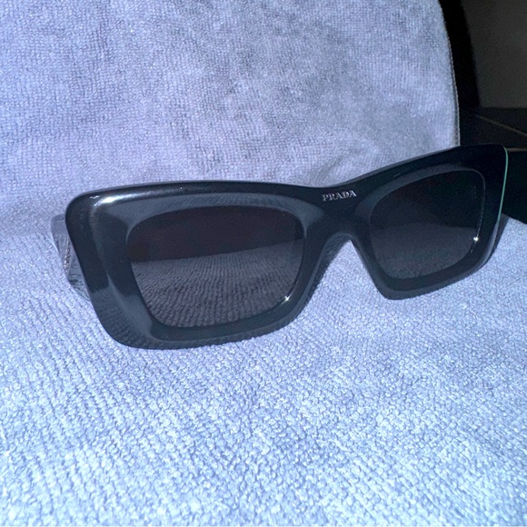 Prada PR 13ZS Cat Eye Sunglasses - Picture 7 of 7